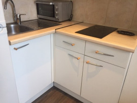 
                                                                                        Location
                                                                                         PRADO PERIER  BEAU T2 meublé