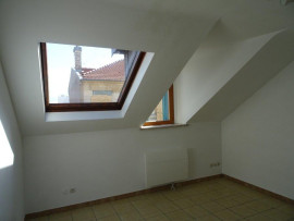 
                                                                                        Location
                                                                                         Proche ARTEM, Beau F 3