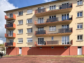 
                                                                                        Vente
                                                                                         PROCHE CENTRE VILLE ET COLLEGE