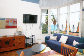 Vente
Promenade des Anglais 3 pièces a vendre Vue Mer en étage