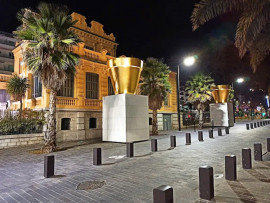 Vente
Promenade des Anglais 3 pièces a vendre Vue Mer en étage