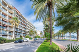 Vente
Promenade des anglais 3 pièces en étage élevé avec VUE MER a vendre