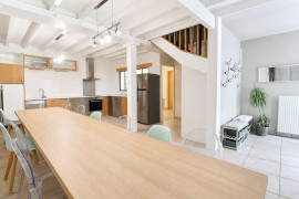 
                                                                                        Vente
                                                                                         Propriété 438 m², piscine et parc arboré