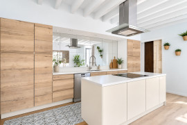 
                                                                                        Vente
                                                                                         Propriété 438 m², piscine et parc arboré