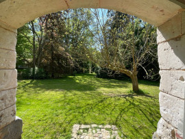 Vente
Propriété arborée avec chambres d’hôtes