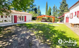 
                                                                                        Vente
                                                                                         Propriété avec pigeonnier, terrain plat, annexe