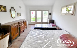 
                                                                                        Vente
                                                                                         Propriété avec pigeonnier, terrain plat, annexe