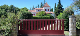 Vente
Propriété avec pigeonnier, terrain plat, annexe
