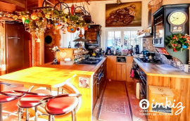 
                                                                                        Vente
                                                                                         Propriété de caractère 11 pièces