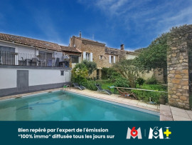 
                                                                                        Vente
                                                                                         PROPRIETE DE CHARME AU PIED DU CHATEAU COMPOSE DE DEUX HABITATIONS ET DEPENDANCES AVEC PISCINE