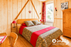 
                                                                                        Vente
                                                                                         PROPRIETE de CHARME avec CHAMBRES D'HOTES