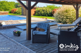 
                                                                                        Vente
                                                                                         Propriété de charme avec piscine et dépendance