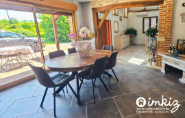 
                                                                                        Vente
                                                                                         Propriété de charme avec piscine et dépendance