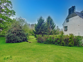 
                                                                                        Vente
                                                                                         Propriété d'environ 426 m2 sur 5,2 hectares avec dépendance
