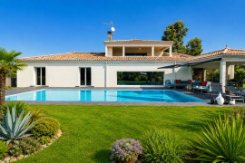 
                                                                                        Vente
                                                                                         Propriété d'exception aux portes de Bordeaux