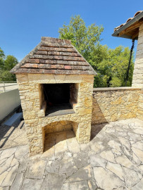 
                                                                                        Vente
                                                                                         Propriété en  pierre 150m2 vu panoramique
