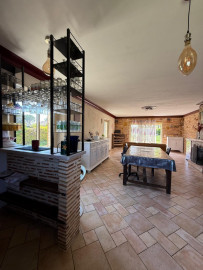 
                                                                                        Vente
                                                                                         Propriété en  pierre 150m2 vu panoramique