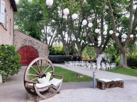 
                                                                                        Vente
                                                                                         PROVENCE RECEPTIONS MARIAGES 10 HA