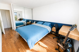 
                                                                                        Vente
                                                                                         Puteaux Bellini – 3 pièces traversant de 64 m², dernier étage, balcon, parking, cave, vue Tour Eiffel