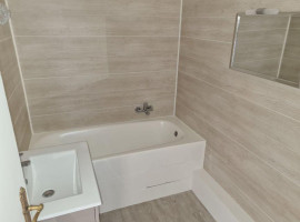 
                                                                                        Location
                                                                                         Quartier Bon secours, Marseille 14ème