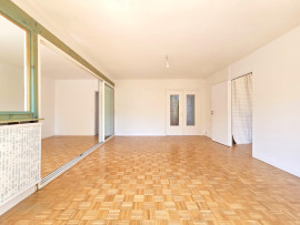 
                                                                                        Vente
                                                                                         Quartier Petit Ivry - PARC  privé - 5p - Balcon