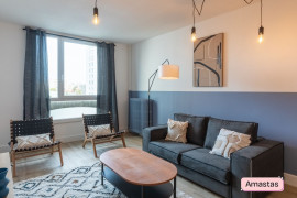 
                                                                                        Colocation
                                                                                         Quatre chambres disponibles dans cette grande colocation de 5 personnes à Lyon