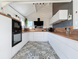 
                                                                                        Vente
                                                                                         QUIBOU, Maison de 162m2 avec piscine 