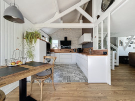 
                                                                                        Vente
                                                                                         QUIBOU, Maison de 162m2 avec piscine 