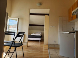 
                                                                                        Location
                                                                                         RANGUEIL T1 bis MEUBLE 33m2 sol 19m2 carrez