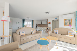 
                                                                                        Vente
                                                                                         Rare à la vente – appartement 114 m² avec 98 m² de terrasses & double garage 48 m²