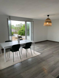 
                                                                                        Location
                                                                                         Rare à Pouvourville (31400) – T2 lumineux