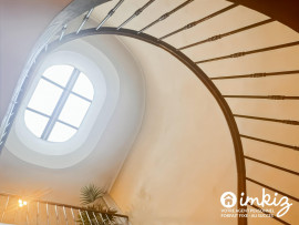 
                                                                                        Vente
                                                                                         Rare, dernier étage , terrasse, vue mer /îles d’or