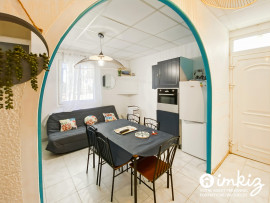 Vente
RARE - Propriété 3 appartements - 50m de la plage