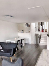
                                                                                        Location
                                                                                         Rare : un magnifique triplex au coeur d'Orly !