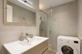 
                                                                                        Colocation
                                                                                         Référence : 11 Léon Bertrand C