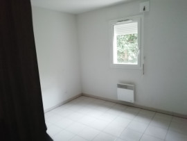 Location
Rémy SAUTEREAU / T2 / 32 m² / Cambes / Nu