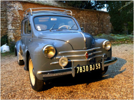 
                                                                                        Voiture
                                                                                         RENAULT 4CV 1956