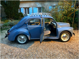 
                                                                                        Voiture
                                                                                         RENAULT 4CV 1956