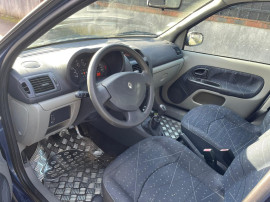 
                                                                                        Voiture
                                                                                         RENAULT CLIO 1.2 Authentique