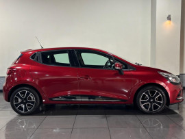 Voiture
                                                                                Renault Clio 1.5 dCi Dynamique Nav Hatchback 5dr Diesel Manual Euro 6 (s/s) (90 ps)