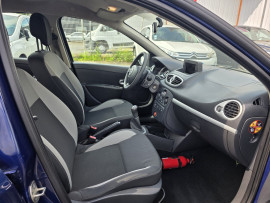 
                                                                                        Voiture
                                                                                         RENAULT CLIO 3 - 1.5 dCi 70 CV EXPRESSION - 4 CV