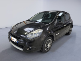 
                                                                                        Voiture
                                                                                         Renault Clio