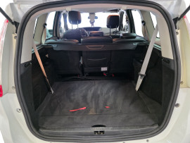 
                                                                                        Voiture
                                                                                         RENAULT GRAND SCENIC 3 - 1.5 dCi 110 CV BOSE 7 PLACES - 5 CV