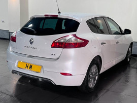 Voiture
                                                                                Renault Megane 1.5 dCi ENERGY Knight Edition Hatchback 5dr Diesel Manual Euro 5 (s/s) (110 ps)