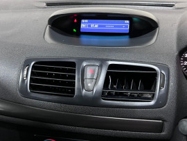 Voiture
                                                                                Renault Megane 1.5 dCi ENERGY Knight Edition Hatchback 5dr Diesel Manual Euro 5 (s/s) (110 ps)