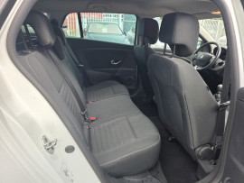 
                                                                                        Voiture
                                                                                         RENAULT MEGANE 3 ESTATE - 1.5 dCi 95 CV LIMITED - 5 CV
