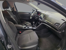 
                                                                                        Voiture
                                                                                         RENAULT MEGANE 4 - 1.5 Blue dCi 116 CV BUSINESS - 6 CV