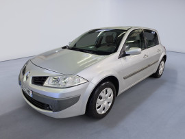 
                                                                                        Voiture
                                                                                         Renault Mégane