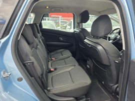 
                                                                                        Voiture
                                                                                         RENAULT SCENIC 4 - 1.5 dCi 110 CV LIMITED - 5 CV