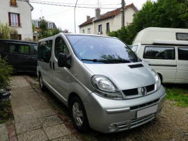 
                                                                                        Utilitaire
                                                                                         Renault Trafic 2.5 diesel Lit+Table